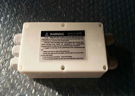 स्केल के लिए IP66 4 वायर प्लास्टिक जंक्शन बॉक्स
